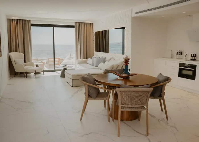 Tagoo Hills Ξενοδοχείο με διαμερίσματα 4*