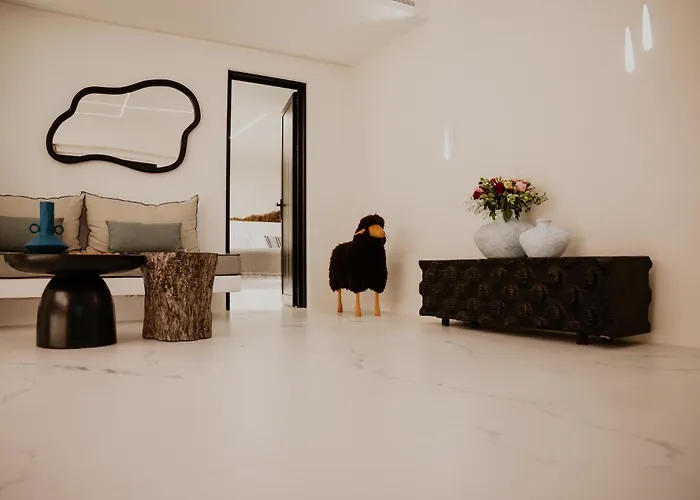 Ξενοδοχείο με διαμερίσματα Tagoo Hills 4*