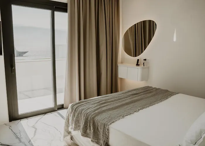 Ξενοδοχείο με διαμερίσματα Tagoo Hills 4*